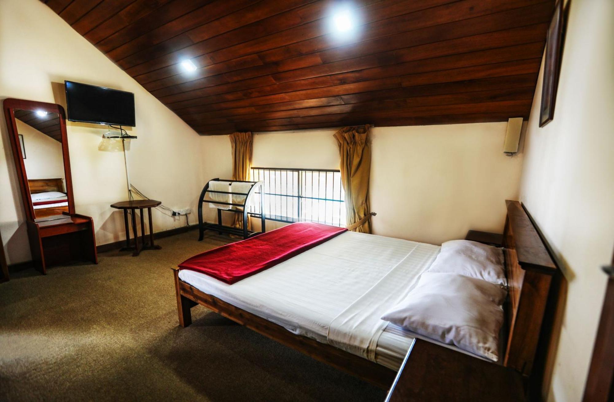Villa Acacia Nuwara Eliya Buitenkant foto