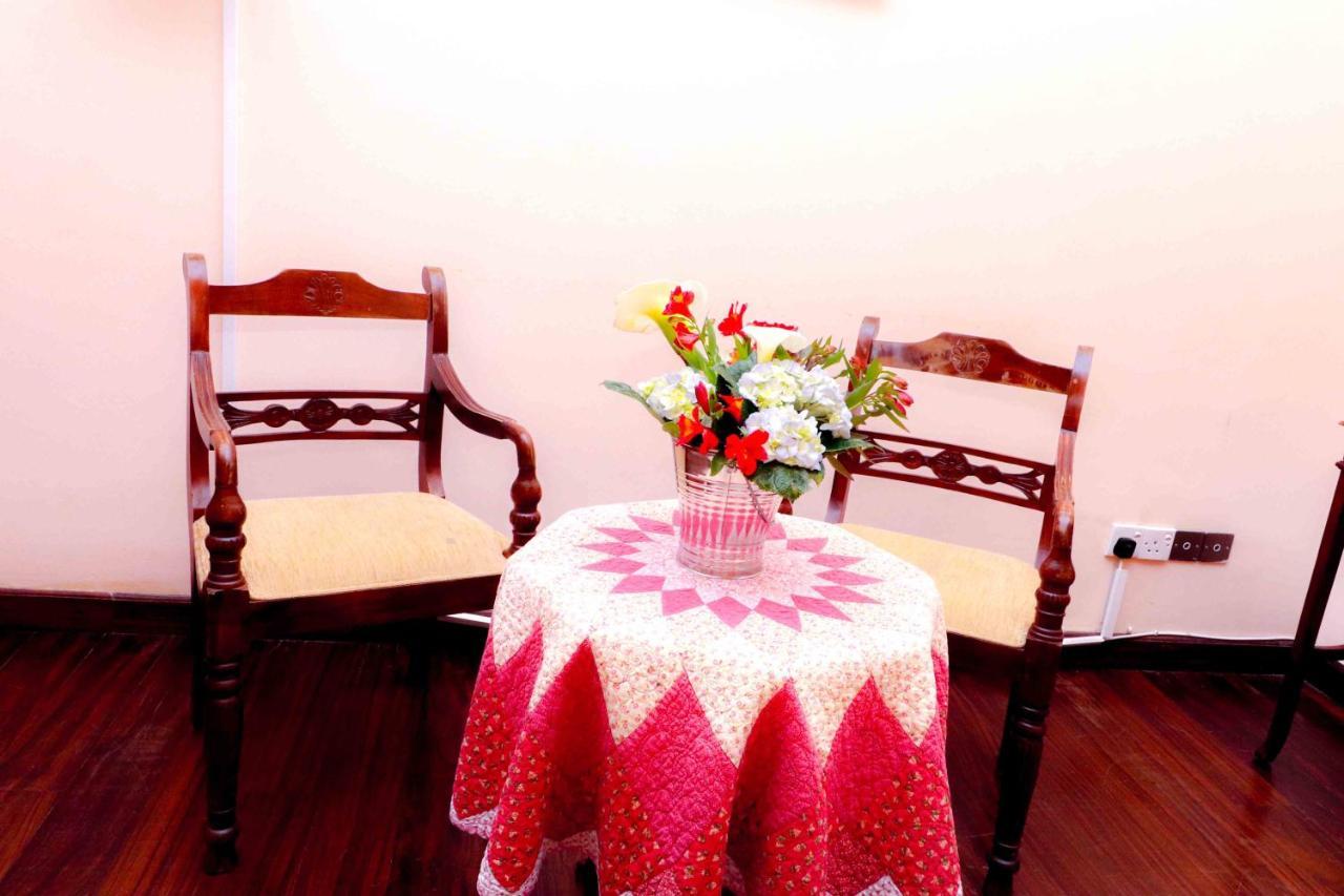 Villa Acacia Nuwara Eliya Buitenkant foto
